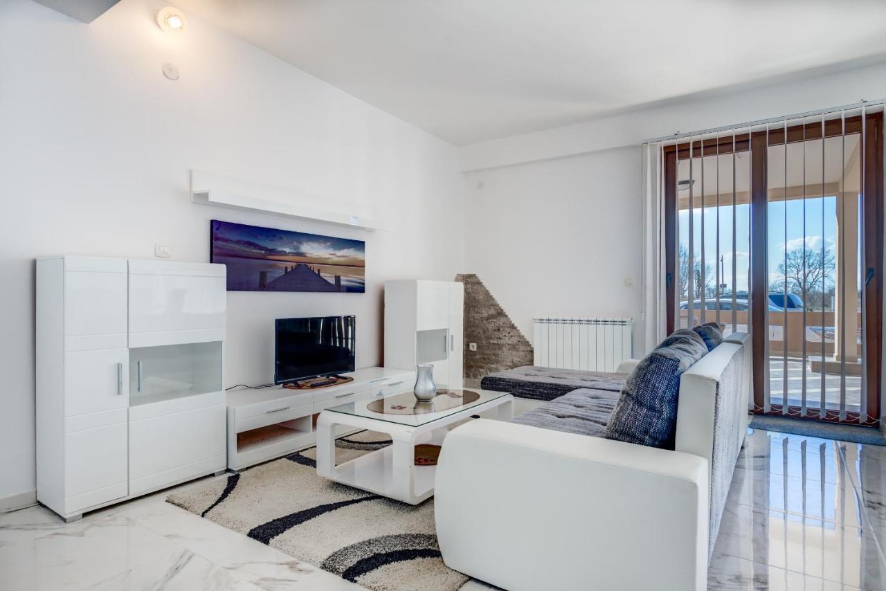 Stars Residence Петровац Экстерьер фото